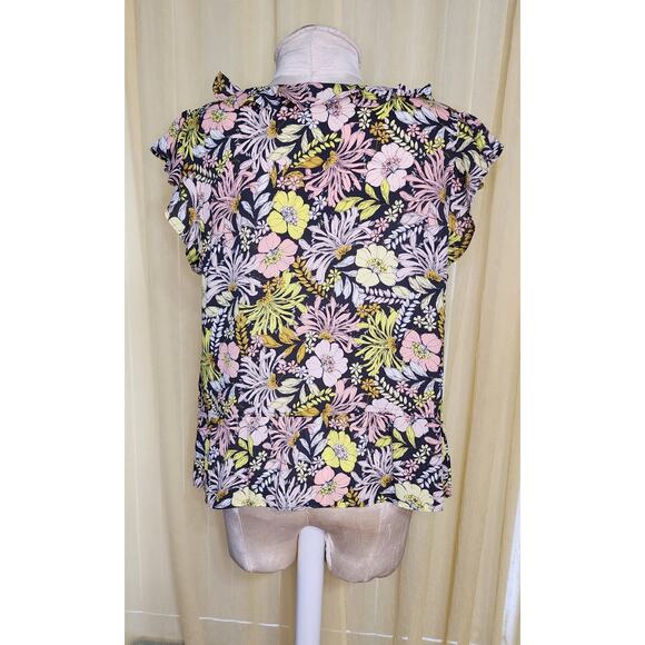 Loft Outlet Floral Flutter Sleeve Peplum Top Size L - Picture 2 of 5